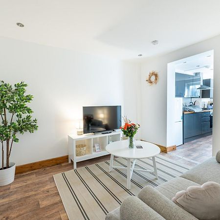 Seaside Retreat In Folkestone Apartment Ngoại thất bức ảnh